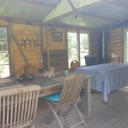 De Oude Pastorie Bed & Breakfast La Celle-En-Morvan Bagian luar foto